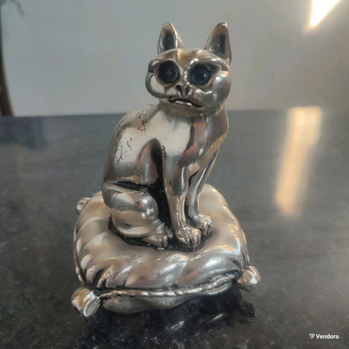Silver figurines used, owl, cat and dolphins set