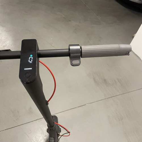 Xiaomi Electric Scooter 4 Pro 2nd Gen used, excellent battery