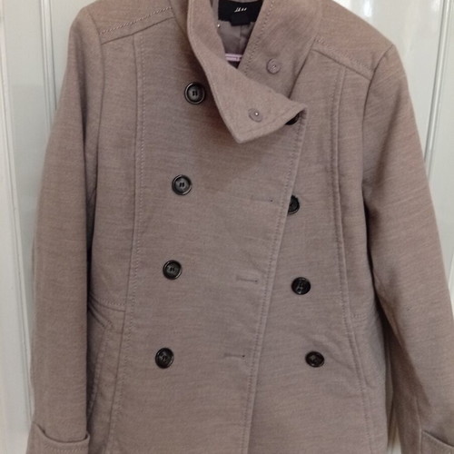 H&M short coat like new, beige, size L