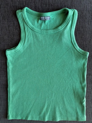 Top rib tank top size 13-14 years green like new