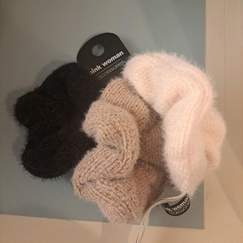 Scrunches winter new, very soft