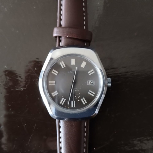 Vintage Laora Swiss wristwatch like new