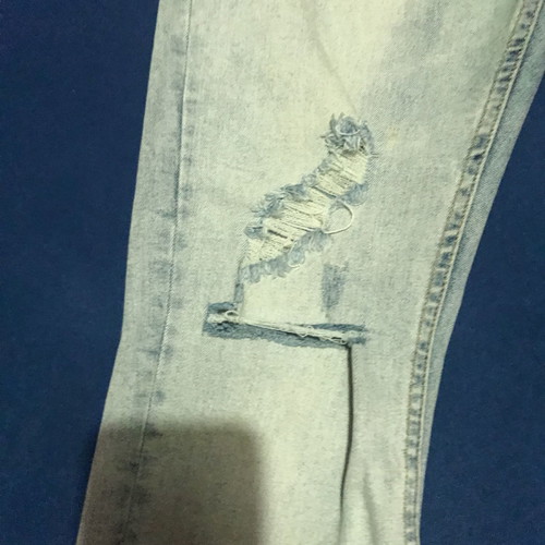 One Teaspoon jeans used with frayed edges, high waist size 28-30