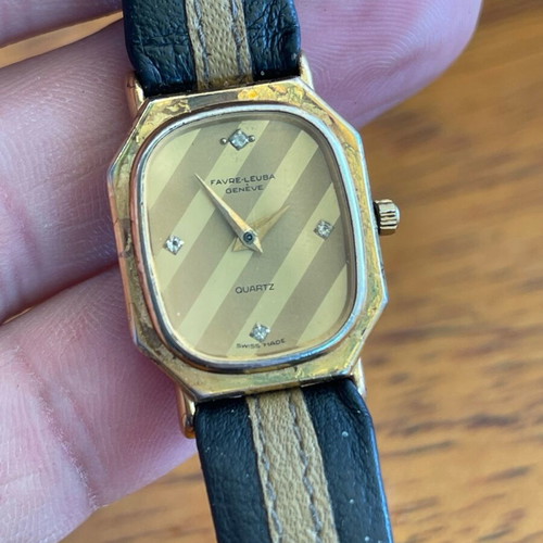 Women's watch used, works properly