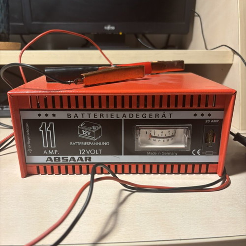 Absaar BBL 1211 Battery Charger 12V 11A like new