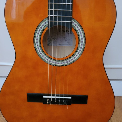 Gewa Cataluna Classical Guitar like new with digital tuner and picks