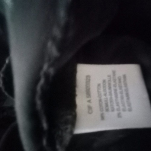 Laura Clement black capri pants used