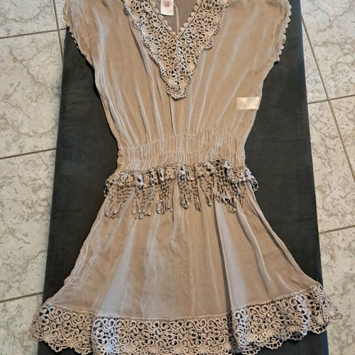 Semi-transparent silk short dress with embroidery LMLULU like new, beige