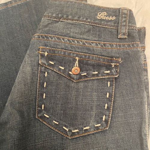 Guess women's jeans used, size 29, straight boot cut