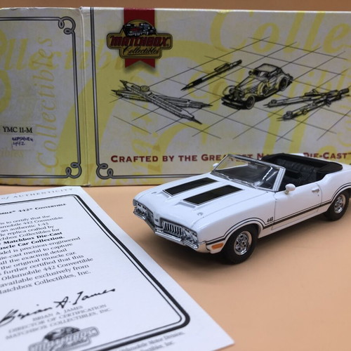 Matchbox Collectibles 1970 Oldsmobile 442 Convertible new, white