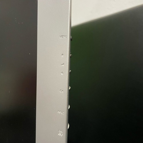 Sony computer monitor 17 inches with built-in speakers and 3 ports like new