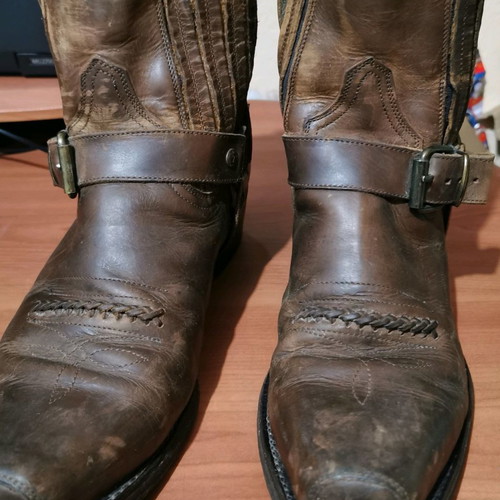 Sendra unisex leather boots like new