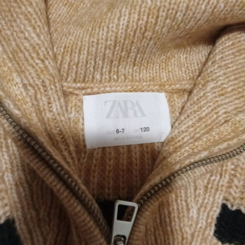 Zara warm sweatshirt 6-7 years with zipper like new, black and beige