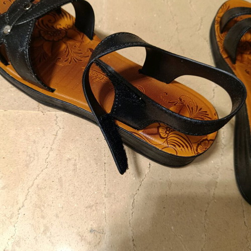 Women's black sandals new, size 37, synthetic leather with velcro