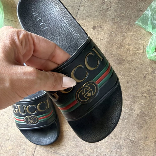Gucci black slippers size 38