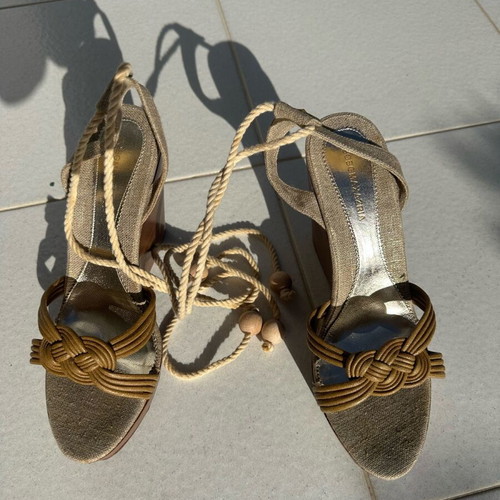 BCBG Max Azria wooden platform sandals with rope laces size 38 like new