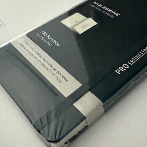 Moleskine PRO Portfolio 9x14 cm black with 6 compartments new