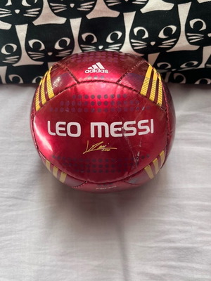 Adidas Leo Messi small ball used