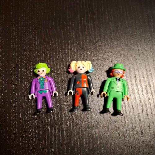 Batman vs Villains Playmobil Kinder Surprise set new