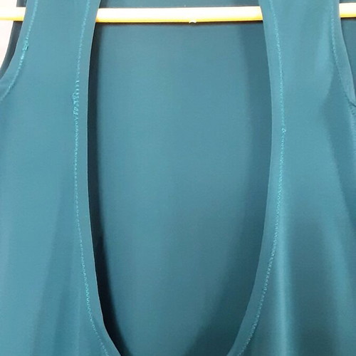 Elastic flared dress with back opening petrol like new