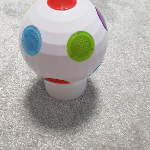 Light-Up Ball like new