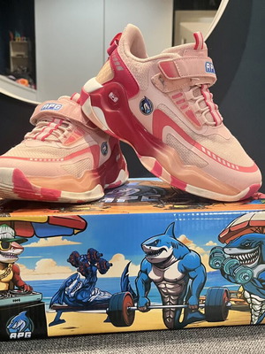 Παιδικά αθλητικά παπούτσια Runners APG μέγεθος 34 μεταχειρισμένα, ροζ
