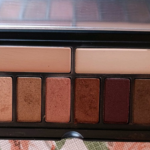 Smashbox Golden Hour Eyeshadow Palette used, warm gold and pink tones