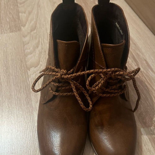 Brown ankle boots size 39 like new