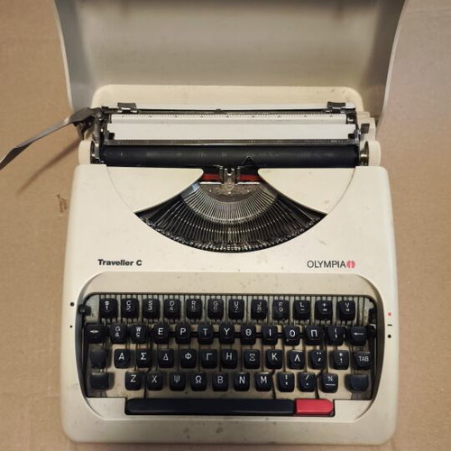 Olympia Traveller C typewriter used, 1990