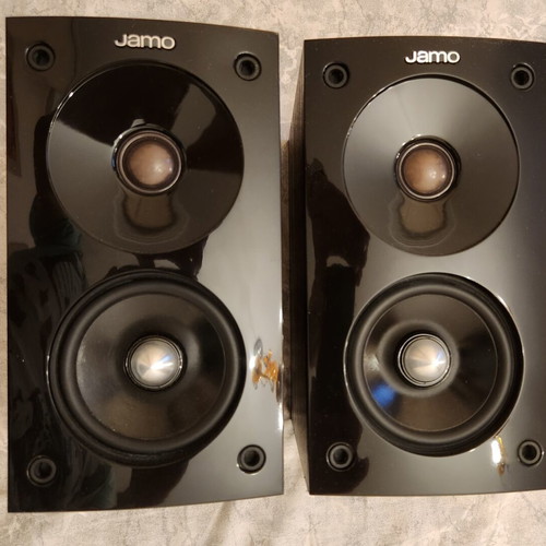 JAMO S60 speakers like new, compact 2-way bass reflex
