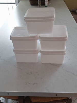 Storage containers used, set of 5, 1 liter each