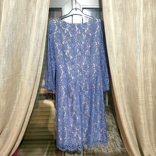 Camelot dress like new with gray-blue lace and beige lining