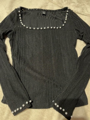 Shein black ribbed long-sleeve top with pearls and square neckline size S