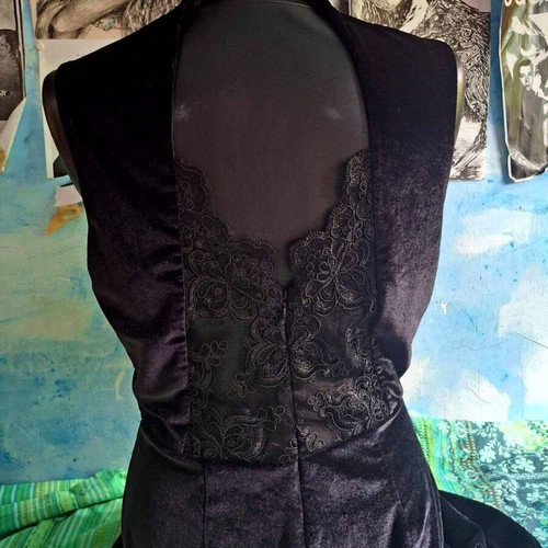 CoolCat Velvet Romper Playsuit black, like new, goth style, size M