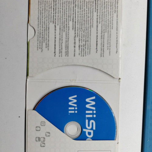 Wii and Wii Sport like new with one controller