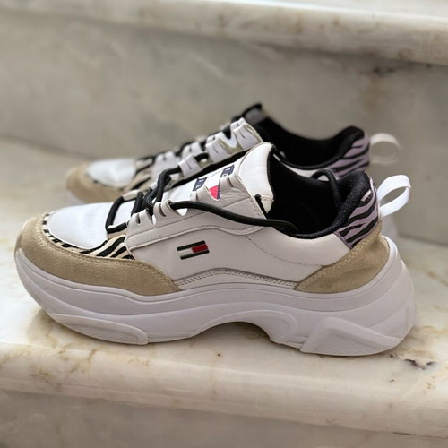 Tommy Hilfiger white sneakers like new, size 38