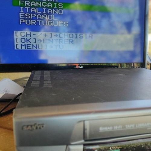 Sanyo VHR-778G VHS video player for parts