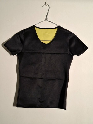 Black sweat shirt like new, slim fit