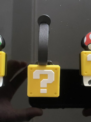 Super Mario Kinder figures used