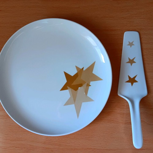 Ceramic Christmas platter with spatula like new