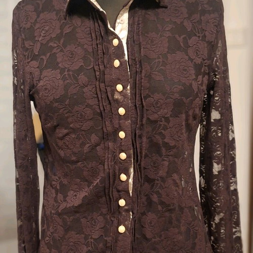 Fitted shirt size M like new brown elastic lace with cream details