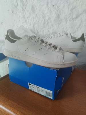 Adidas Stan Smith new white and grey shoes size 43 1/3