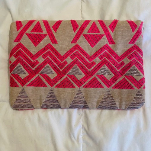Woven clutch bag with chain handle, summer style handheld
