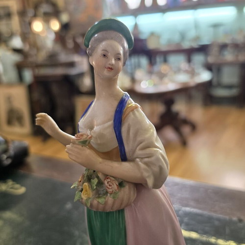 Augarten Wien Austria porcelain figurine 23 cm handpainted used