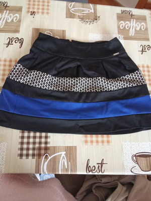 BSB mini skirt like new, black and blue, size S