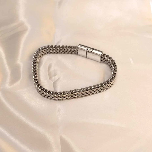 Men's wide 9mm dense weave bracelet made of stainless steel new