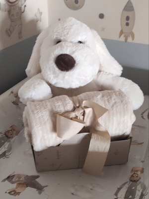 Fleece baby cuddle blanket with plush puppy 75x90 beige