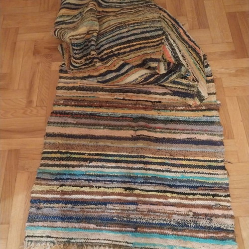 Traditional woven rag rug like new, 76 x 374 cm