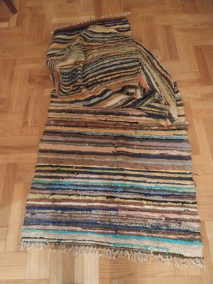 Traditional woven rag rug like new, 76 x 374 cm