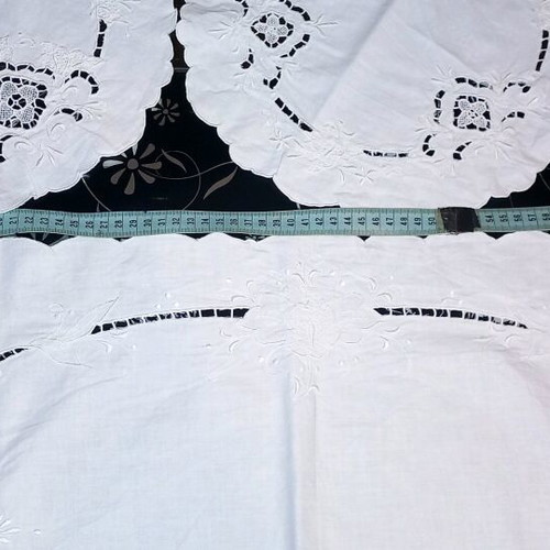 Cutwork table linen set like new, white